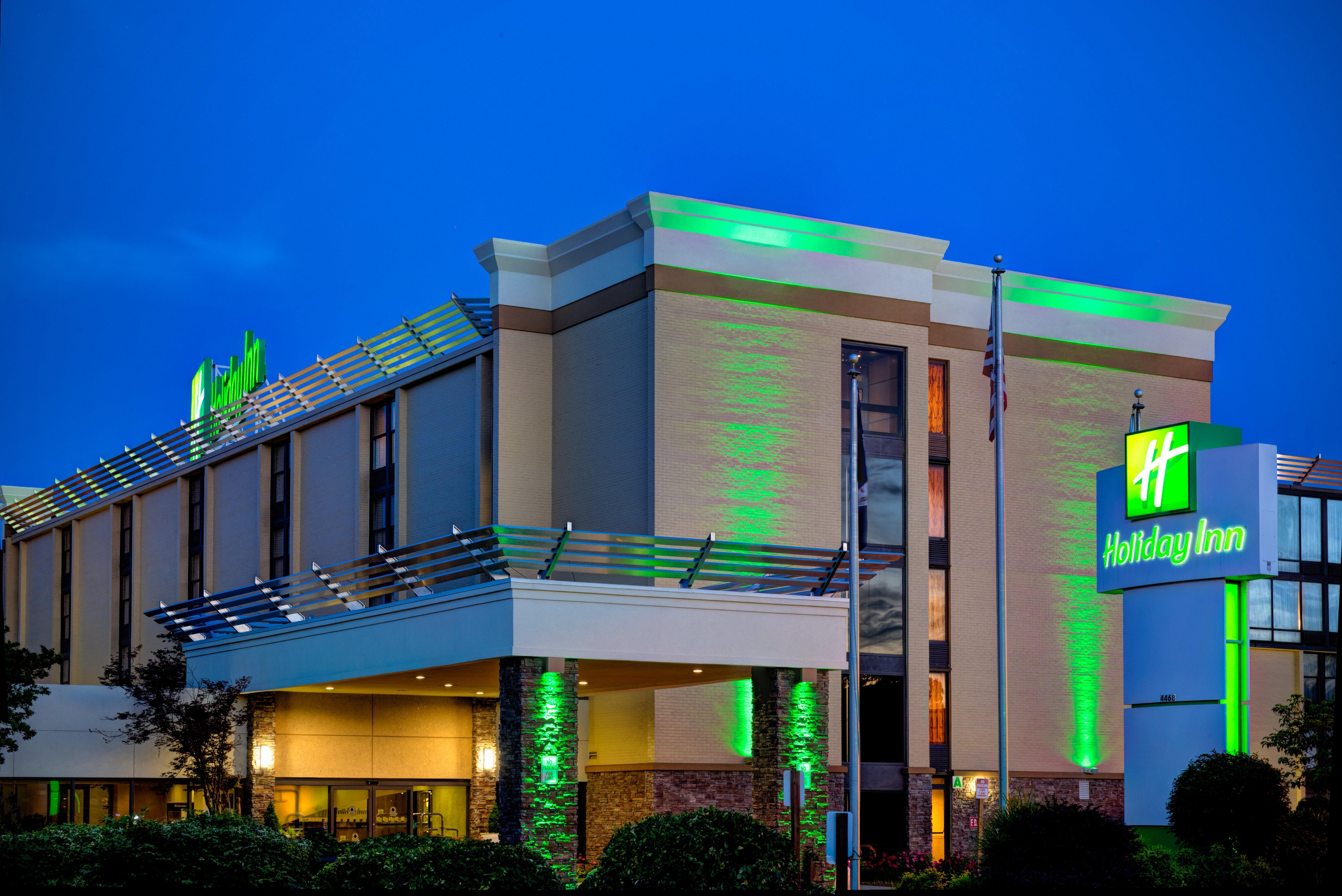 Holiday Inn Roanoke - Tanglewood Route 419 & I 581 By Ihg Exterior photo