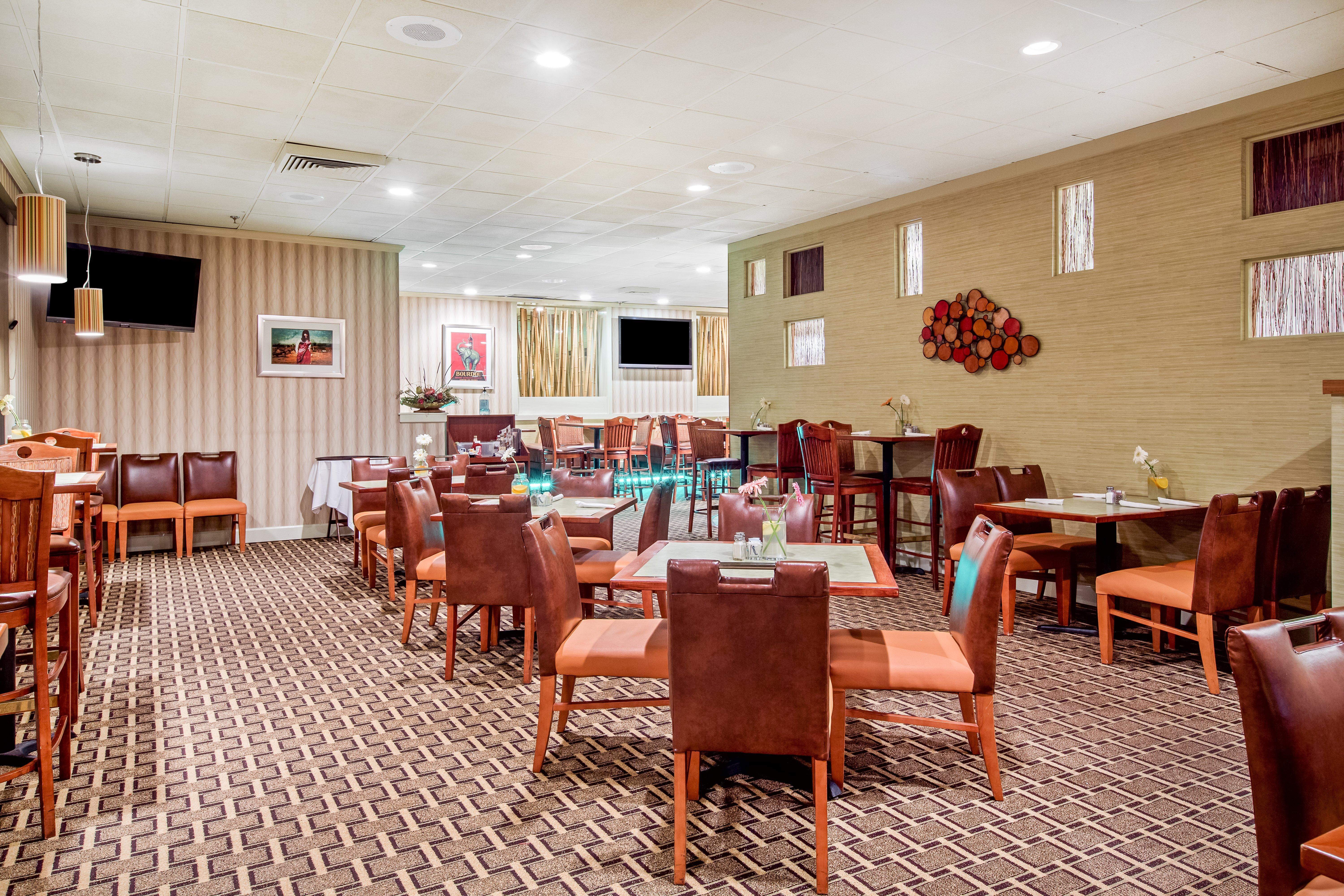 Holiday Inn Roanoke - Tanglewood Route 419 & I 581 By Ihg Exterior photo