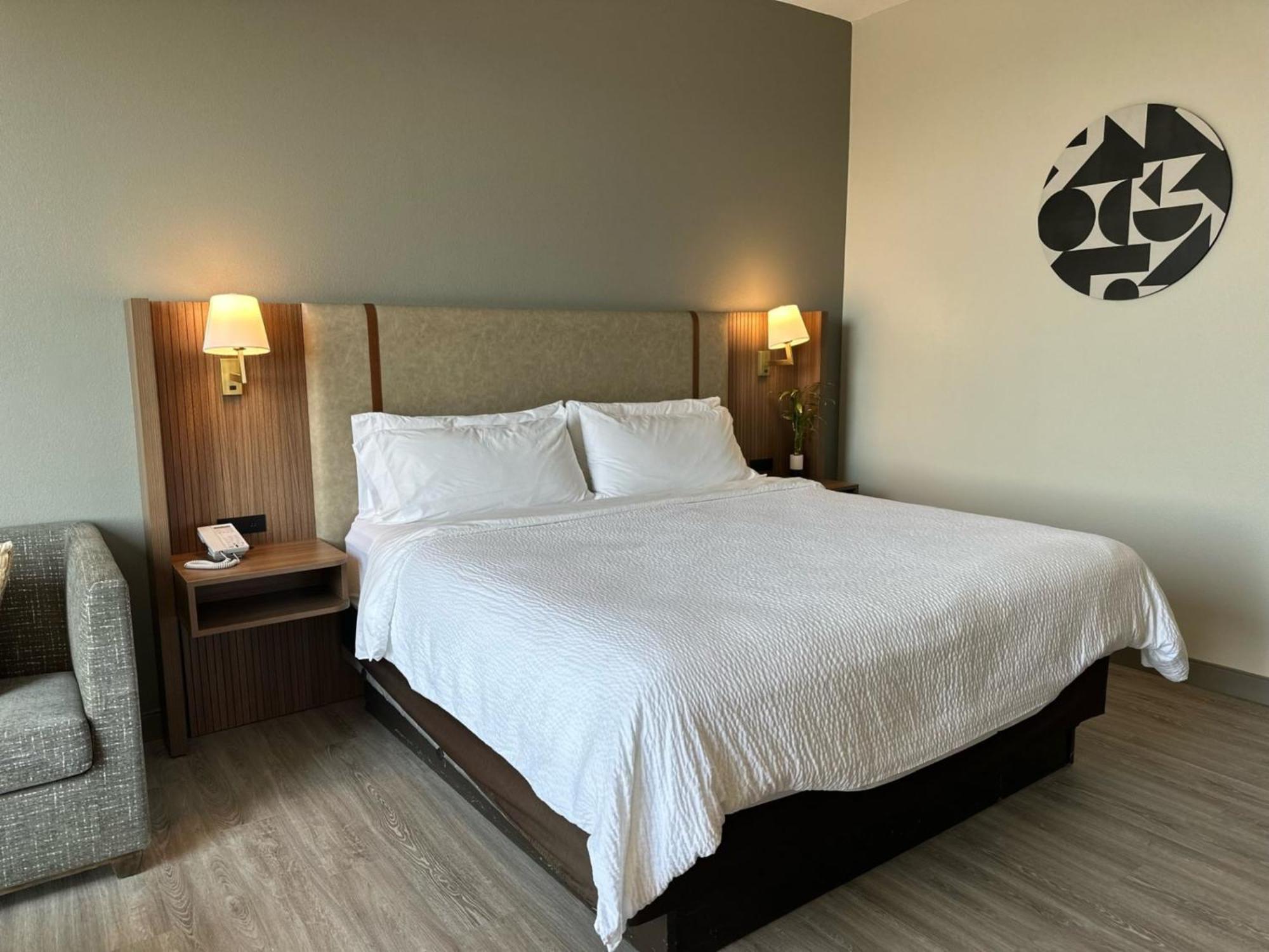 Holiday Inn Roanoke - Tanglewood Route 419 & I 581 By Ihg Exterior photo