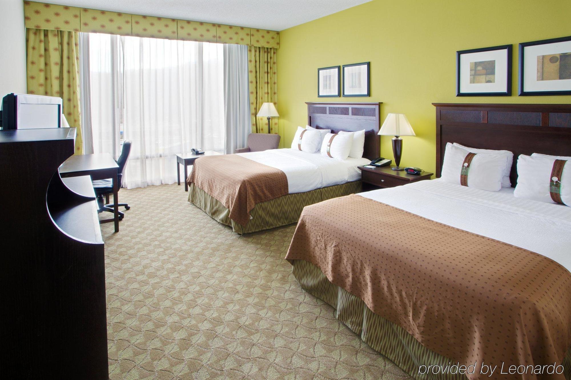 Holiday Inn Roanoke - Tanglewood Route 419 & I 581 By Ihg Room photo
