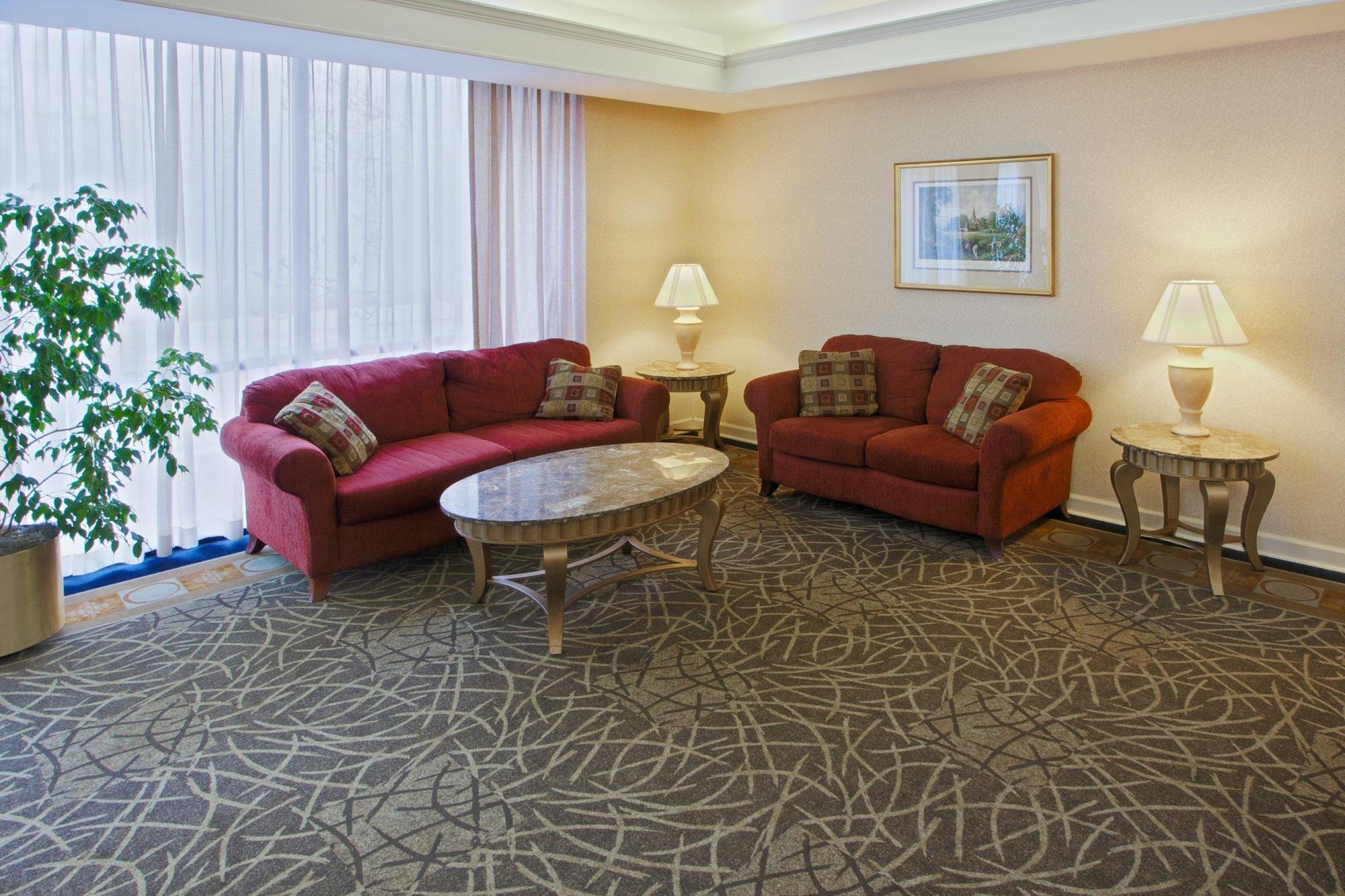 Holiday Inn Roanoke - Tanglewood Route 419 & I 581 By Ihg Exterior photo